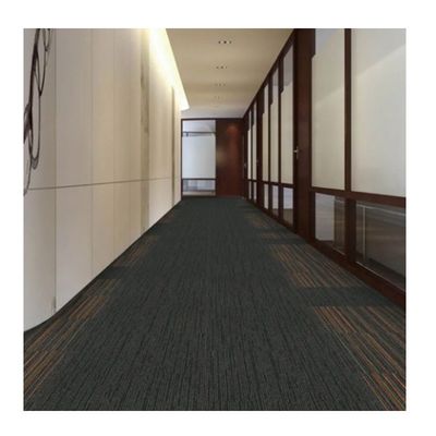 Tejas de alfombra de sala de reuniones de Beijing 25x100 con tratamiento antimicrobiano y respaldo de PVC