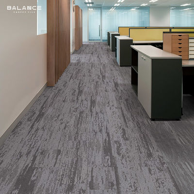 Alfombras modulares para pisos de oficinas, a prueba de sonido, azulejos cuadrados de nylon y PVC para aeropuertos