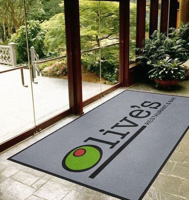 Decoración para el hogar Rectángulo Alfombra personalizada Impreso de logotipo Alfombras para la entrada interior al aire libre