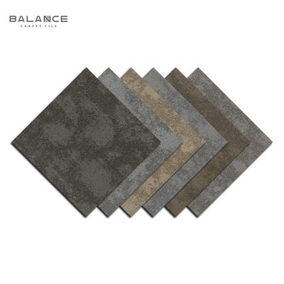 Comercial 50*50 Comprar Modular grueso de nylon cuadrado adhesivo de piso de oficina alfombras