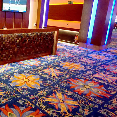 Alfombra de suelo de lana de lujo para hoteles Cine Teatro Diseño de patrón personalizado Fabricado