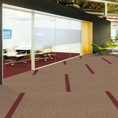 Tejas para alfombras de color sólido de PVC y PP extraíbles para oficinas y dormitorios con apoyo acolchado