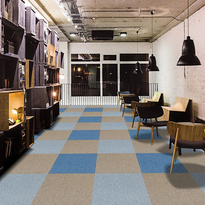 Carpetas cuadradas PET FRIENDLY Tapices Alfombras modulares 50x50 para oficinas Venta de alfombras comerciales