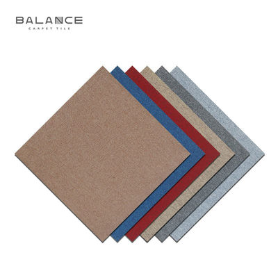 Carpetas cuadradas PET FRIENDLY Tapices Alfombras modulares 50x50 para oficinas Venta de alfombras comerciales