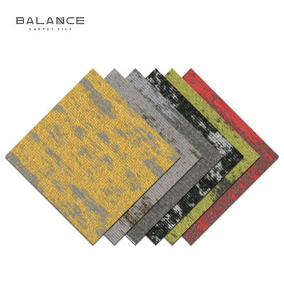 Abstract Patrón 100% de Nylon 6 Pvc Tejas de alfombra de respaldo para espacios comerciales en amarillo