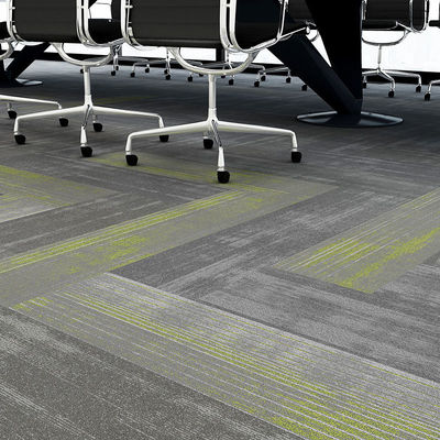 Alfombras de alta calidad resistentes al desgaste, desmontables para oficinas, azulejos de piso modernos, azulejos de alfombra gruesa de nylon de PVC