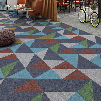 100% de nylon para oficinas comerciales Tejas de alfombra 50x50 Decoración modular Diseño moderno