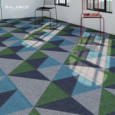 100% de nylon para oficinas comerciales Tejas de alfombra 50x50 Decoración modular Diseño moderno