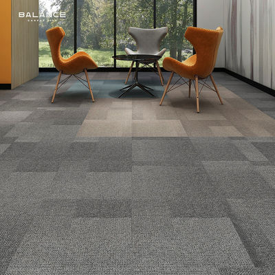 Carpetas para oficinas comerciales de 50x50 de nylon de espesor con construcción de pila de bucle de varios niveles