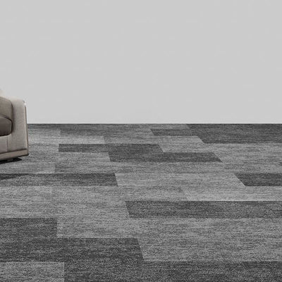 Tejas de alfombra suave impermeables de patrón simple y generoso para sala de estar en el mercado