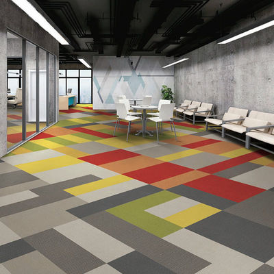 Alfombras de alfombra de alta calidad de nylon PP para decoración personalizada de habitaciones de hoteles