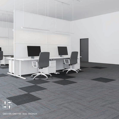 Piso de oficinas comerciales y de hoteles Lavable Moderno Tejas de alfombra de nylon PE con respaldo