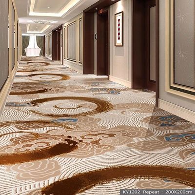 Alfombra tejida por máquina con pila cortada Construcción en el pasillo del vestíbulo del hotel de lujo de 5 estrellas