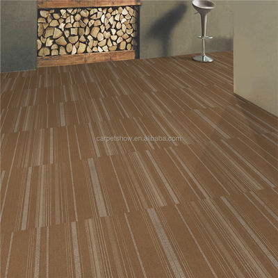 500mm*500mm PP Modular Tejilla de alfombra de PVC máquina de respaldo hecho alfombra para el dormitorio