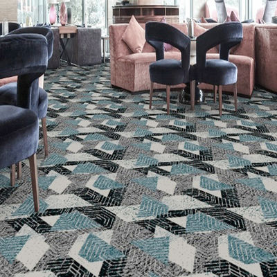 Alfombras de moqueta de apoyo de yute o PP para salón de baile de hoteles de 5 estrellas