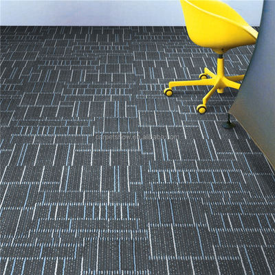 460 g/m2 Peso de pila 100% de diseño de alfombras de rayas de PP para proyectos de hoteles de oficina