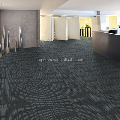 520 g/m2 de azulejos de alfombra de estilo costilla La elección perfecta para las empresas modernas en Malasia