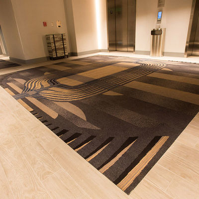Rolos de alfombras extra gruesas de hotel en diseño personalizado y colores puntiagudos para el pasillo