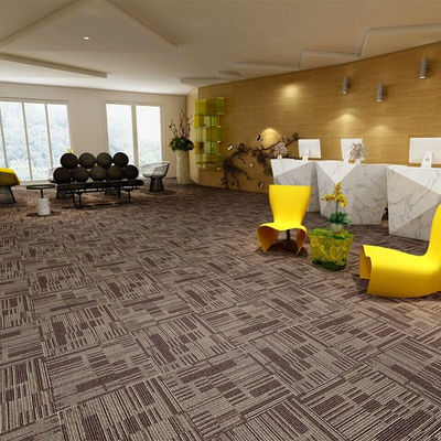 Alfombra de hotel de 500x500 con respaldo de PVC verde y construcción de pila de bucle