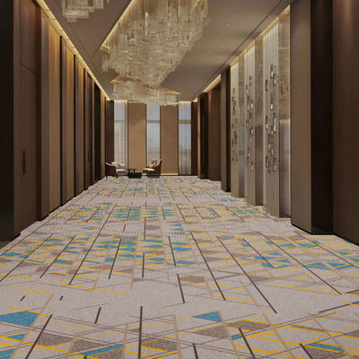 Axminster lana de nylon máquina hecha alfombra de pared de pared patrón personalizado para habitación de hotel en hoteles