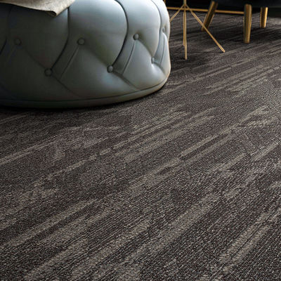 Alfombra modular de piso antiincendios de alto tráfico de color personalizado para oficina hecha de nylon