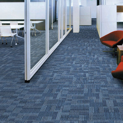 1 / 12 '' Tamaño de tufting azulejos de alfombra azul con apoyo de PVC y 6,0 mm de grosor total