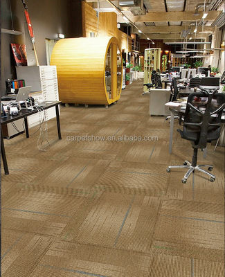 5.0mm espesor total de madera de mosaico de suelo hecho de material de nylon para áreas cuadradas