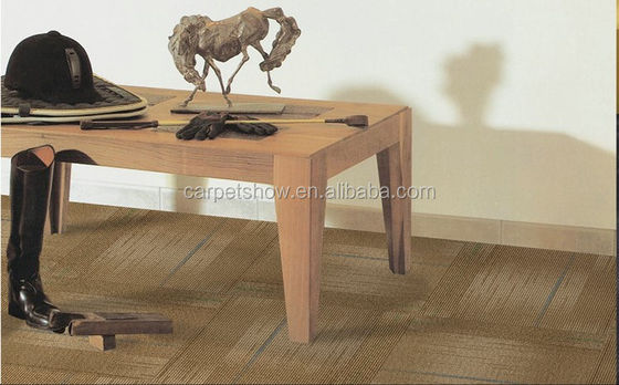 5.0mm espesor total de madera de mosaico de suelo hecho de material de nylon para áreas cuadradas