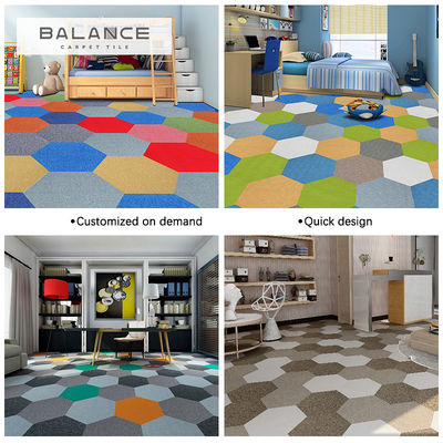 Tejas de alfombra de jardín de infantes de suelo hexagonal con altura de pila media y diseño modular