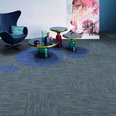 Modelo de línea plana de pila media hecha de nylon/PP Tejas de alfombra de oficina para el hogar de personalizado
