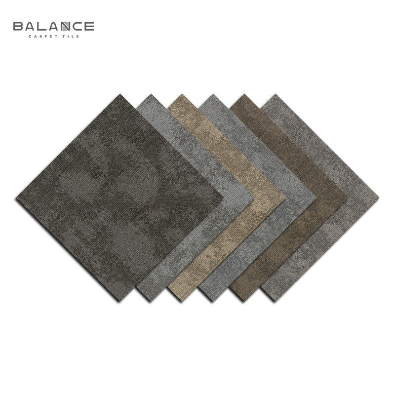 Comercial 50*50 Comprar Modular grueso de nylon cuadrado adhesivo de piso de oficina alfombras