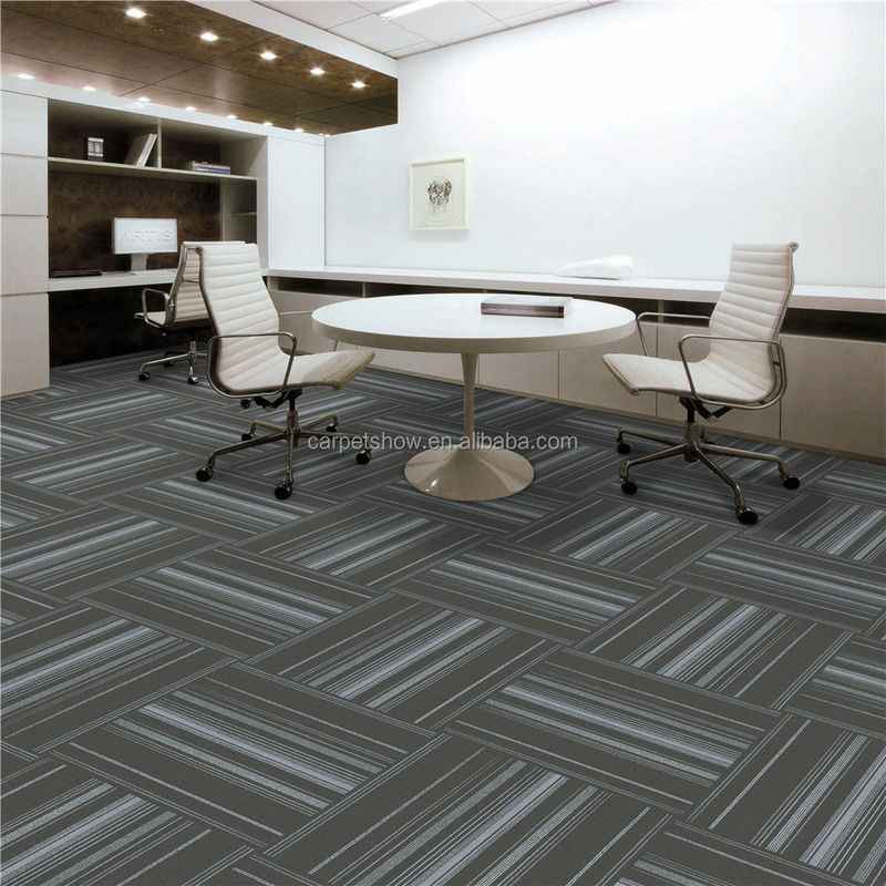 500mm*500mm PP Modular Tejilla de alfombra de PVC máquina de respaldo hecho alfombra para el dormitorio