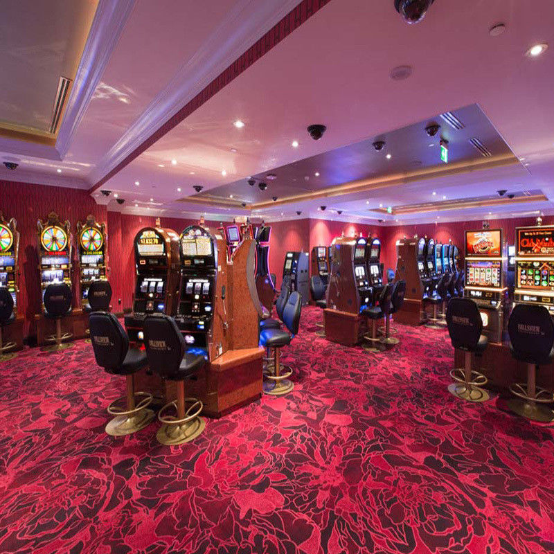 Alfombra impresa de 100% de nylon de color diseñado a medida para el piso del casino de Axminster