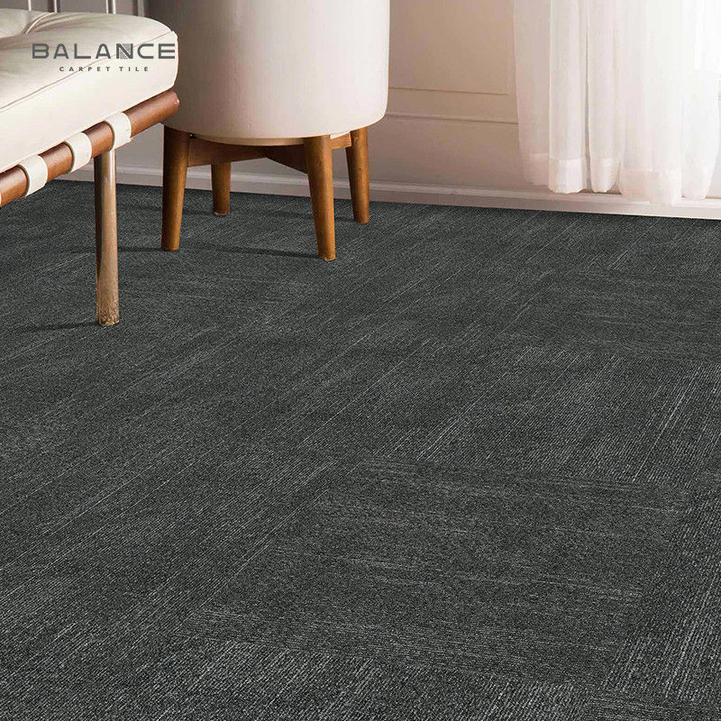 Display de pisos de oficinas Tejas de alfombra de PVC lavables 50*50 con peso de pila 5-600g/m2